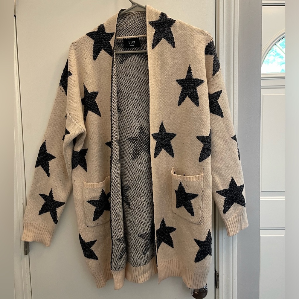 Vici Cream Open Front Sweater With Stars